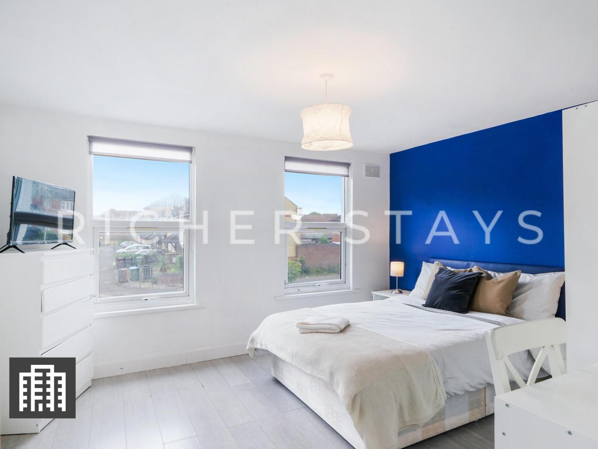 Large Home For Contractors & Families - Garden & Amenities London Bagian luar foto